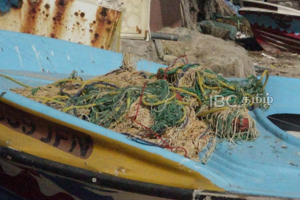 யாழ் கடற்றொழிலாளர்கள் விடுத்துள்ள அவசர கோரிக்கை | Point Pedro Fishermen Hit By Indian Poaching