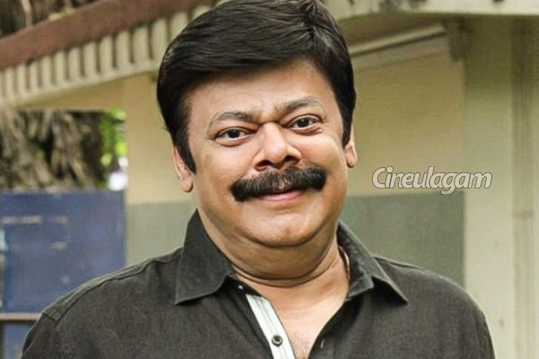மறைந்த நடிகர் மதன் பாப் மகள் யார் தெரியுமா.. பல ஹீரோக்களுக்கு பாடல் பாடியவரா | Actor Madhan Bob Daughter Janani Is A Singer