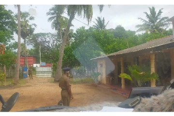 நாடாளுமன்ற உறுப்பினர் சிறீதரனின் அலுவலகத்திற்கு சென்று ஏமாற்றத்துடன் திரும்பிய பொலிஸார்