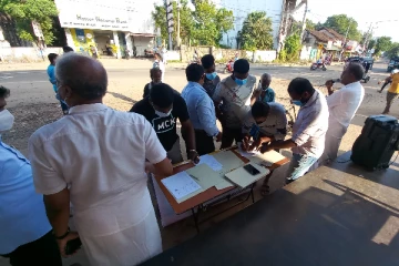 வடக்கில் தொடரும் கூட்டமைப்பினரின் கையெழுத்து வேட்டை!