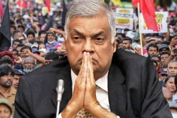 கெஞ்சி கேட்கும் ஜனாதிபதி! கவனத்தில் கொள்ளாத சிங்கள மக்கள்(Video)