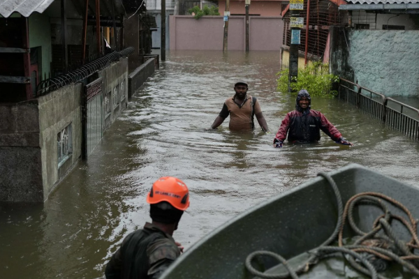 இலங்கையை உலுக்கிய கோர அனர்த்தம்; உயிரிழந்தோர் எண்ணிக்கை அதிகரிப்பு | Cyclone Death Death Increase Sri Lanka