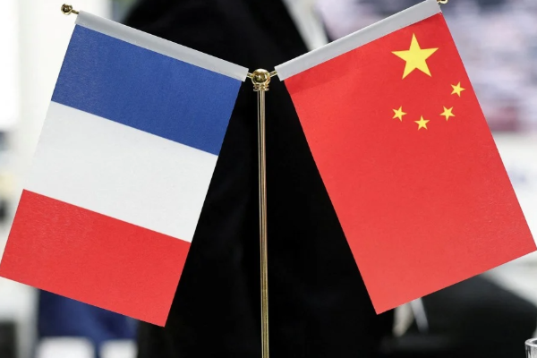 பிரான்சை வேவு பார்த்த சீனர்கள் கைது! | Chinese Nationals Spied On France Been Arrested