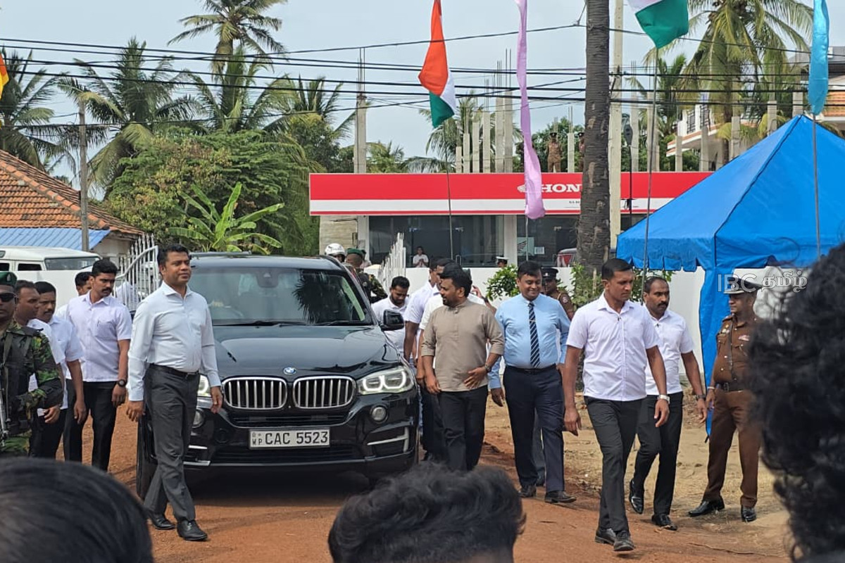 மன்னார் வைத்தியசாலையில் புதிய விபத்துச் சிகிச்சைப் பிரிவு : அநுர தலைமையில் அடிக்கல் நாட்டி வைப்பு | President Anura Visit To Mannar District Hospital மன்னார் வைத்தியசாலையில் புதிய விபத்துச் சிகிச்சைப் பிரிவு : அநுர தலைமையில் அடிக்கல் நாட்டி வைப்பு | President Anura Visit To Mannar District Hospital