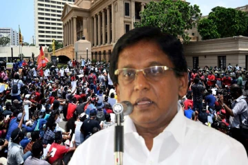 தமிழ் மக்கள் ஒதுங்கியிருந்து வேடிக்கை பார்ப்பதே காலப் பொருத்தம்!
