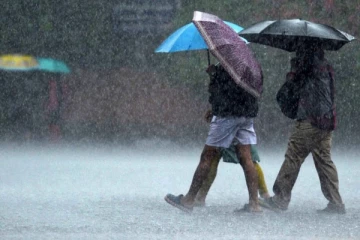 தமிழகத்தில் அடுத்த 48 மணி நேரத்திற்கு 50cm வரை மழை பெய்ய வாய்ப்பு- வானிலை ஆய்வாளர் எச்சரிக்கை