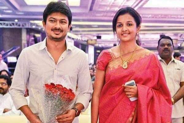 அவசரபட்டு வார்த்தை விட்டுட்டோமோ!! மனைவியிடம் சிக்கிய உதயநிதி ஸ்டாலின்.. | Udhayanidhi Stalin Responded To A Post By Krithika