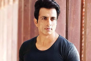 உடற்பயிற்சி கூடத்தில் மாஸ் காட்டிய நடிகர் சோனு சூட் - வைரல் வீடியோ