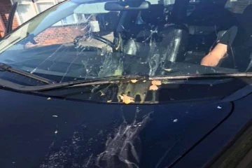 தேசிய மக்கள் சக்தியின் தலைவர் வாகனத்தின் மீது இடம்பெற்ற தாக்குதல்