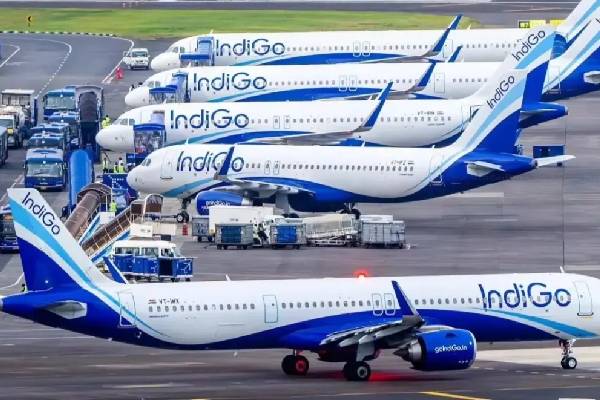 ஒவ்வொரு மாதமும் நான்கு புதிய விமானங்கள்... 1000 விமானிகளைப் பணியமர்த்தும் இந்திய நிறுவனம் | Indigo To Recruit En Masse ஒவ்வொரு மாதமும் நான்கு புதிய விமானங்கள்... 1000 விமானிகளைப் பணியமர்த்தும் இந்திய நிறுவனம் | Indigo To Recruit En Masse