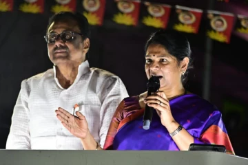 இரட்டை இலை தாமரையாக மாறிவிட்டது - கனிமொழி