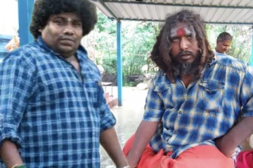 20 வருஷமா கோவில் பூசாரியாக இருக்கும் நடிகர் யோகி பாபுவின் அண்ணன்..... தீயாய் பரவும் புகைப்படம்