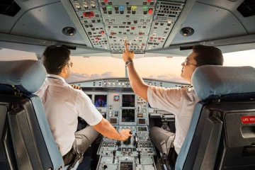 இலங்கையை விட்டு வெளியேறும் விமானிகள் - பாரிய நெருக்கடியில் விமான சேவை