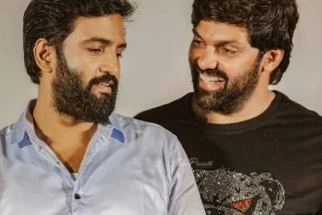 வாய்ப்பில்லாமல் இவருக்கே இந்த நிலையா? விரக்தியில் பிளேபாயிடமே சிக்கவும் ரெடியான சந்தானம்..