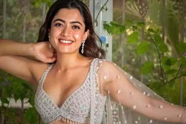 முதல் படத்தில் நடிக்க ராஷ்மிகா மந்தனா வாங்கிய சம்பளம்.. இவ்வளவு தானா | Rashmika Mandanna First Tamil Movie Salary முதல் படத்தில் நடிக்க ராஷ்மிகா மந்தனா வாங்கிய சம்பளம்.. இவ்வளவு தானா | Rashmika Mandanna First Tamil Movie Salary