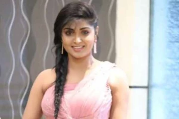 சன் டிவி சீரியல் நாயகி மான்யா ஆனந்த் செம ஸ்டைலிஷ் போட்டோஸ்