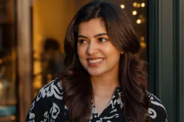 சற்று குண்டாக காணப்படும் நடிகை அஞ்சு குரியன்.. ஆளே மாறிட்டாரே!