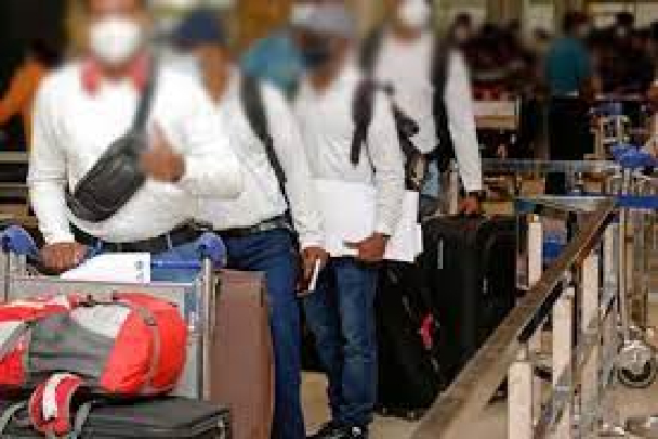 2025 இல் வெளிநாடு பறந்த இலங்கையர் எண்ணிக்கை : வெளியான தகவல் | Sri Lankans Who Went Abroad For Work