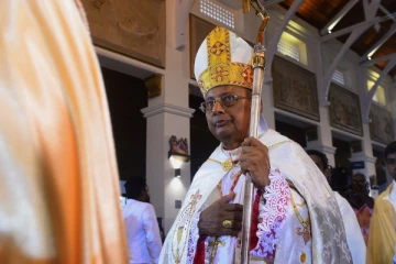 கிறிஸ்மஸ் பண்டிகை ஆடம்பரமாக வேண்டாம் ; பேராயர் கோரிக்கை