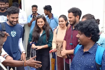 இசை நிகழ்வில் பங்கேற்கவுள்ள இந்தியக் கலைஞர்கள் யாழ்.வருகை (Photos)