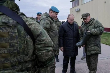 அது நடந்தால் மொத்தமும் அழியும்... ரஷ்யாவை எச்சரிக்க மேற்கத்திய நாடுகளிடம் கெஞ்சும் ஜெலென்ஸ்கி