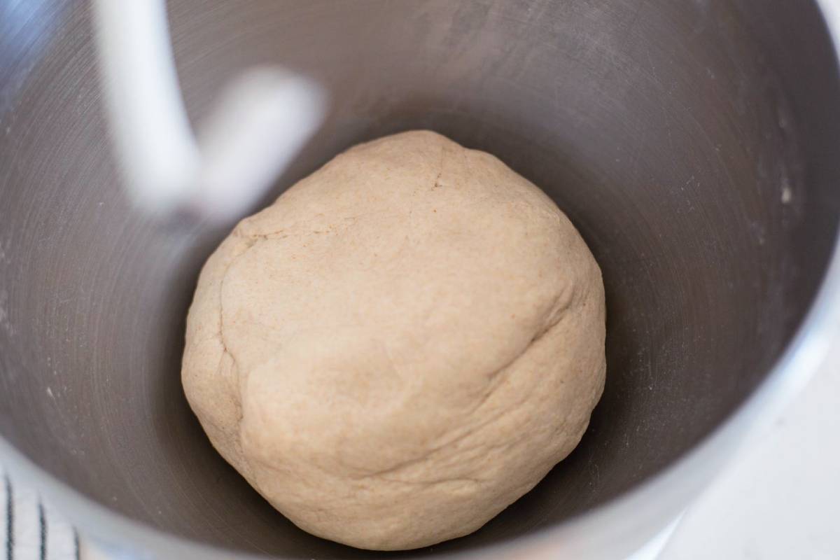 ஷப்பாத்தி மாவு குளிர்சாதன பெட்டியில் வைத்தாலும் கருப்பாகுதா? இப்படி சேமித்து வைங்க | How To Safely Store Leftover Chapati Dough