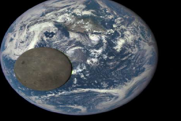 நிலவில் கண்டறியப்பட்ட நீர் கூறுகள் | Chandrayaan 1 Data Earth Electrons Water Moon