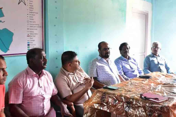 காற்றாலை தொடர்பில் கலந்துரையாடல் ; மன்னார் தீவுக்குள் காற்றாலை வேண்டாம்! | No Wind Farms On Mannar Island