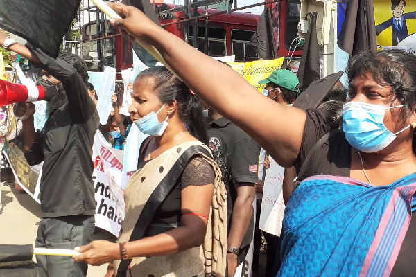 சுதந்திர தினத்திற்கு எதிர்ப்பு தெரிவித்து நாடளாவிய ரீதியில் முன்னெடுக்கப்பட்ட போராட்டங்கள்! (Photos) | Independenceday Today Sl Blackday Mullaitivu