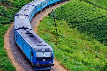 பொது மக்களை  அசௌகரியத்திற்கு உள்ளாக்கிய புகையிரத தொழிற்சங்கங்கள்