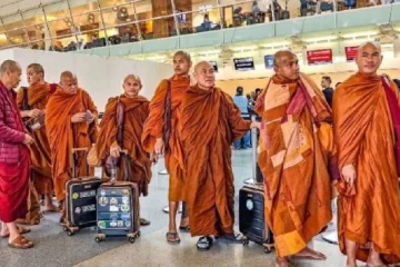 ලොවක් සාමය පතන මොහොතක සාම පාගමනට සියල්ල සූදානම්