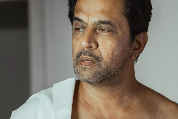 முன்னணி நடிகையின் மீது காதலில் விழுந்த ஆக்சன் கிங் அர்ஜுன்.. வெளிவந்த பலவருட ரகசியம் | Arjun Fell In Love With Popular Actress