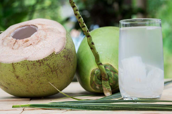 இரவு நேரத்தில் இளநீர் குடிப்பது ஆரோக்கியமா? அல்லது ஆபத்தா? | Night Time Drink Tender Coconut Good Or Bad