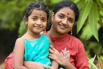 அடேங்கப்பா சிவகார்த்திகேயன் மகள் ஆராதனாவா இது... ஆளே மாறிட்டாரே..