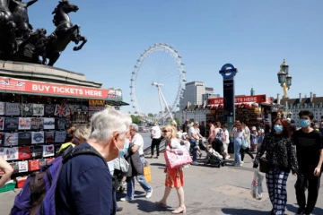 இங்கிலாந்திற்குள்ளும் ஊடுருவியது ஓமிக்ரான் தொற்று! - அவசர எச்சரிக்கை விடுப்பு