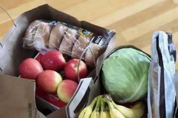 ஓன்லைனில் மளிகைப் பொருட்கள்: திறந்து பார்த்தவருக்கு காத்திருந்த அதிர்ச்சி