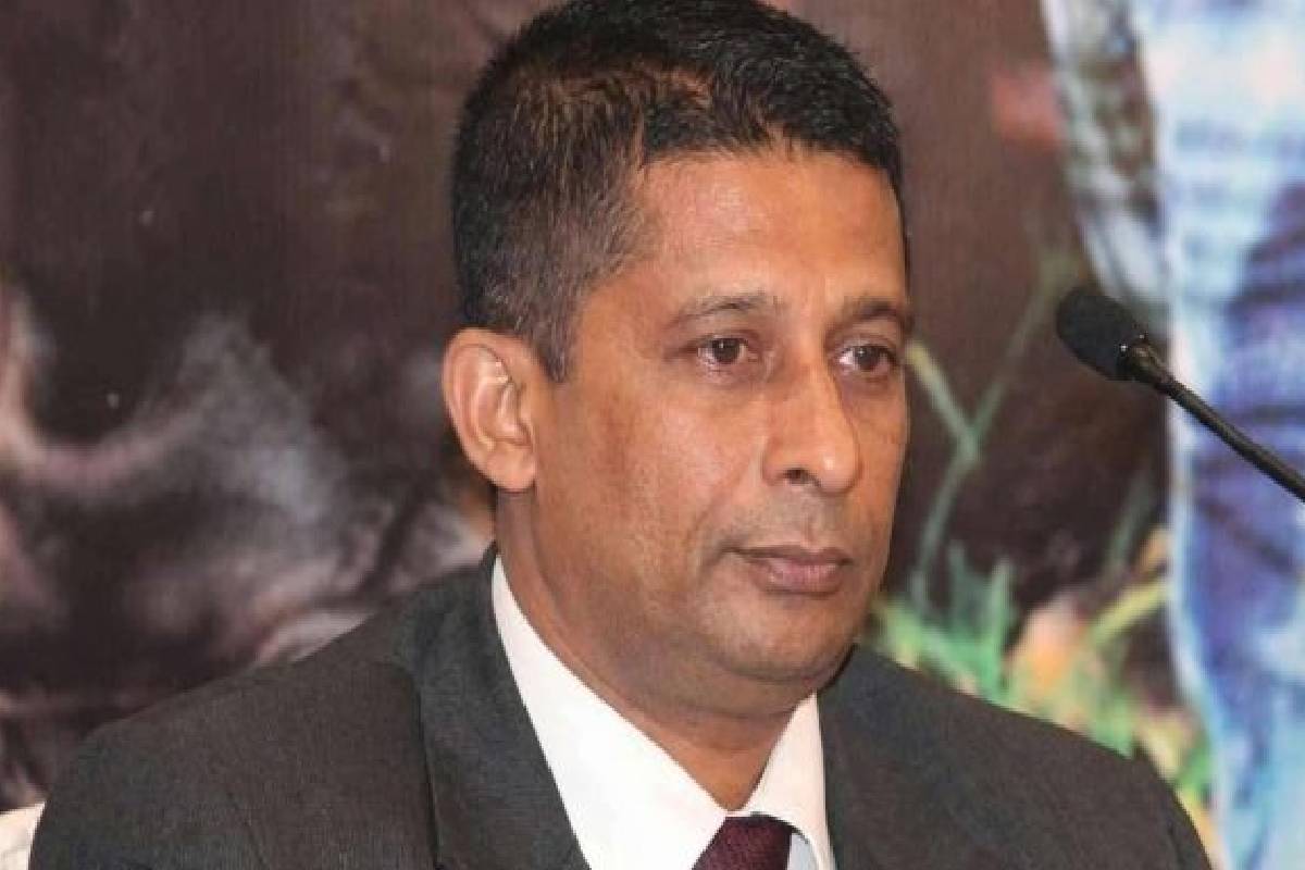 முன்னாள் அரச புலனாய்வுப் பிரிவு பணிப்பாளர் சுரேஷ் சலே மீண்டும் CID வசம் | Intelligence Suresh Saleh Back In Cid Custody முன்னாள் அரச புலனாய்வுப் பிரிவு பணிப்பாளர் சுரேஷ் சலே மீண்டும் CID வசம் | Intelligence Suresh Saleh Back In Cid Custody