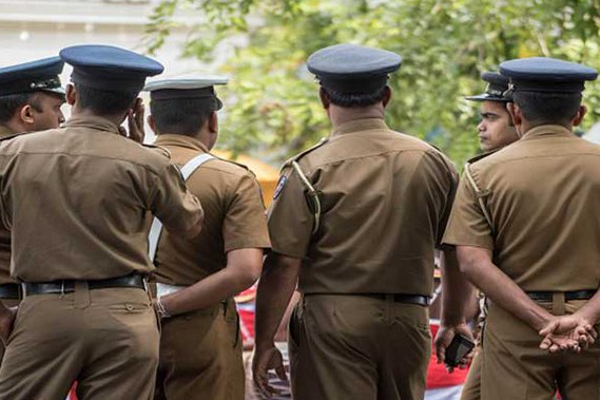 யாழில் பெருமளவான போதை மாத்திரைகளுடன் இருவர் கைது | Two Arrested With Large Quantity Of Drugs