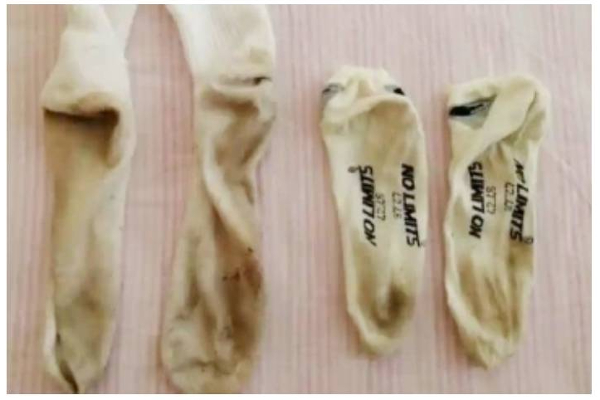 துர்நாற்றம் வீசும் சாக்ஸை வாங்கி சுவைக்கும் வினோத மனிதன்! மாதம் இவ்வளவு விலை கொடுத்து வாங்கும் வித்திரம் | World Viral News துர்நாற்றம் வீசும் சாக்ஸை வாங்கி சுவைக்கும் வினோத மனிதன்! மாதம் இவ்வளவு விலை கொடுத்து வாங்கும் வித்திரம் | World Viral News