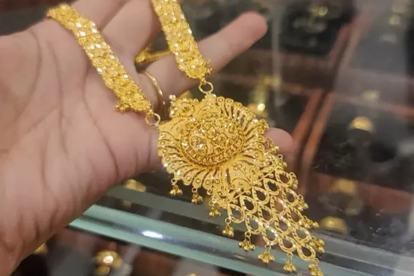 வெளிநாட்டிலிருந்து தங்க நகை அணிந்து இலங்கை வருவோருக்கு முக்கிய அறிவுறுத்தல் | A New Problem For Gold Wearers In The Country