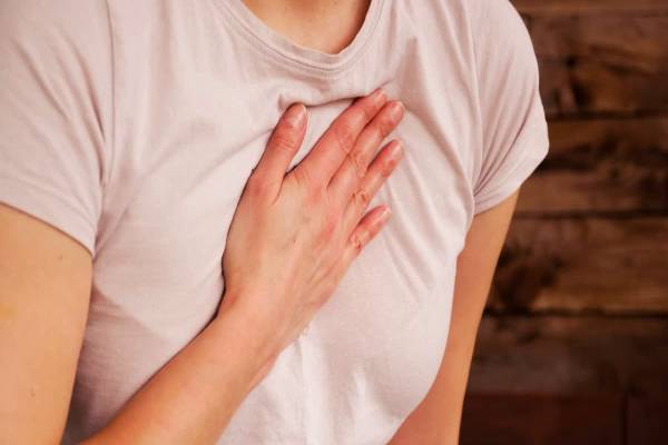 மாரடைப்பு வருவதற்கு 48 மணி நேரத்திற்கு முன்பு என்ன அறிகுறிகள் காட்டும்? | Symptoms 48 Hours Before A Heart Attack