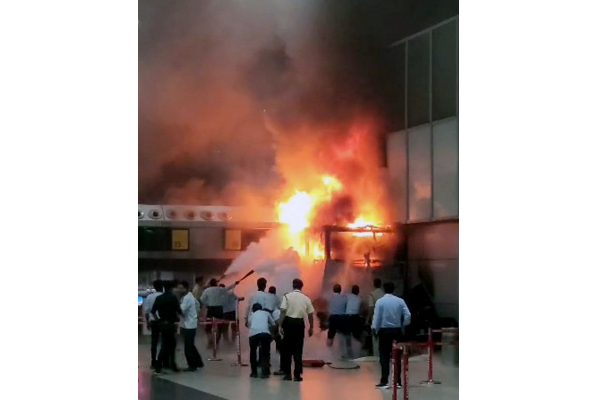 kolkata-international-airport-fire-accident kolkata-international-airport-fire-accident