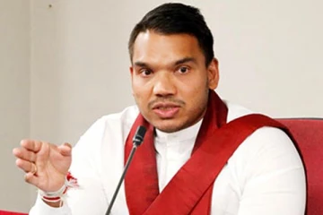 மகிந்தவுக்கு எதிராக செயற்பட்ட நாமல்..! அதிர்ச்சியில் மொட்டுக் கட்சி