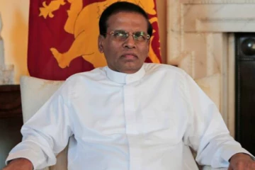 தனிவழியே செல்லும்  மைத்திரி