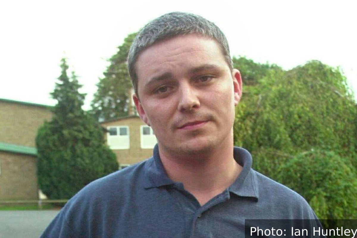 இரட்டை கொலை குற்றவாளி சிறையில் மரணம்: சக சிறைக்கைதி மீது பொலிஸார் வழக்குப்பதிவு | Hmp Frankland Prison Clash Huntley Dead