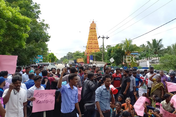 சிங்கள பேரினவாதத்தின் அடாவடி முற்றுப்பெறாவிட்டால் வடக்கு கிழக்கு எங்கும் தொடர் போராட்டம்! | Sri Lanka Jaffna Protest Universty Student Army Sl