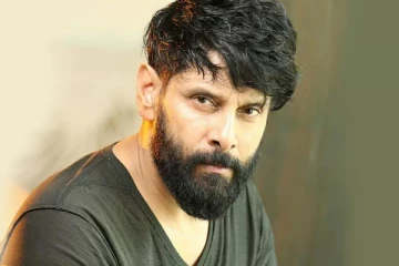 நடிகர் விக்ரம் திடீர் உடல்நல குறைவு குறித்து மேலும் சில தகவல்கள்! இதனால் தான் மருத்துவமனையில் அனுமதிக்கப்பட்டுள்ளார்?