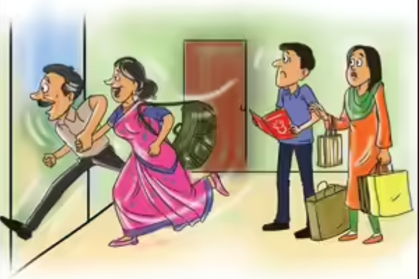 மணமகளின் தந்தையை இழுத்து கொண்டு ஓடிய மணமகனின் தாய்! | Brides Father Elopes With Grooms Mother Mp