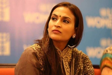 நடிகர் தனுஷுக்கு அழைப்பு விடுத்த ஐஸ்வர்யா? - கொண்டாட்டத்தில் ரசிகர்கள்..!