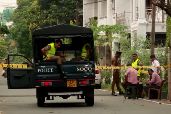 காதல் விவகாரம்! மண்வெட்டியால் அடித்துக் கொலை செய்யப்பட்ட பெண் - ஐபிசி தமிழ்